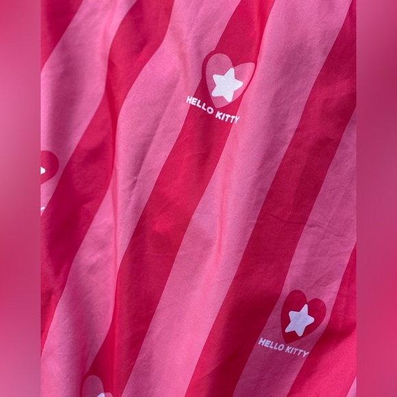 2011 vintage Sanrio hello kitty flat sheet - Picture 9 of 9
